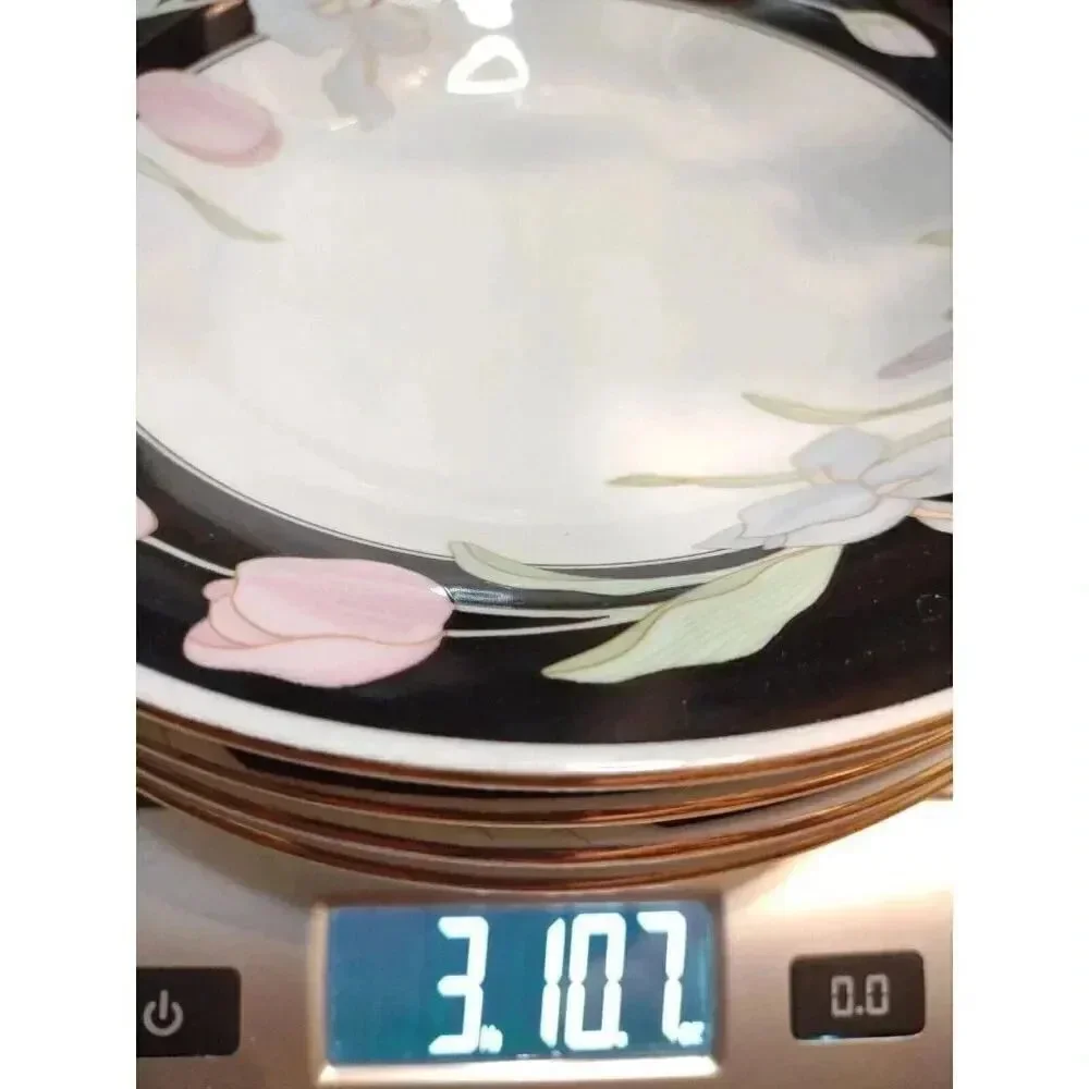 Fairfield Fine China by Vanessa Yung Shen, 4 - 8